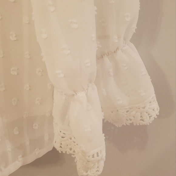 NWOT Sheer white blouse - Picture 4 of 5